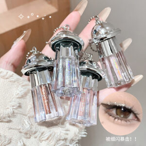 SOMBRA DE OJOS LIQUIDA EN PLATILLO VOLADOR GX1355