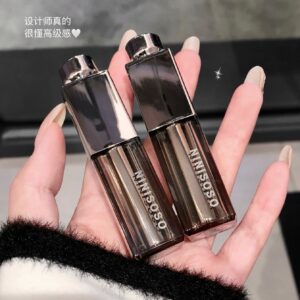 LABIAL MATTE ELEGANTE E HIDRATENTE N11