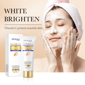 LIMPIADOR FACIAL ILUMINADOR CON VITAMINA C 100G 741807